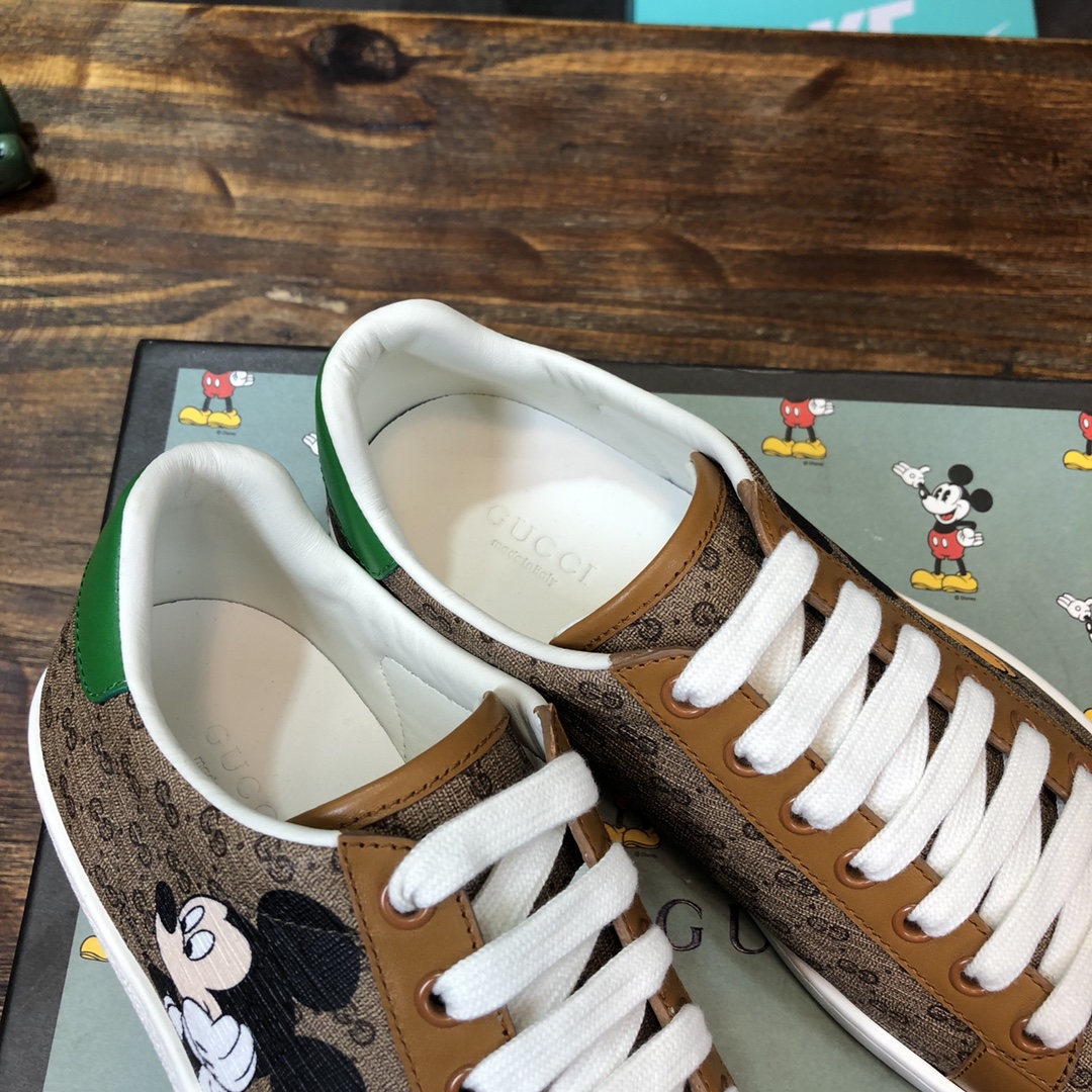 G*u*i flats 73