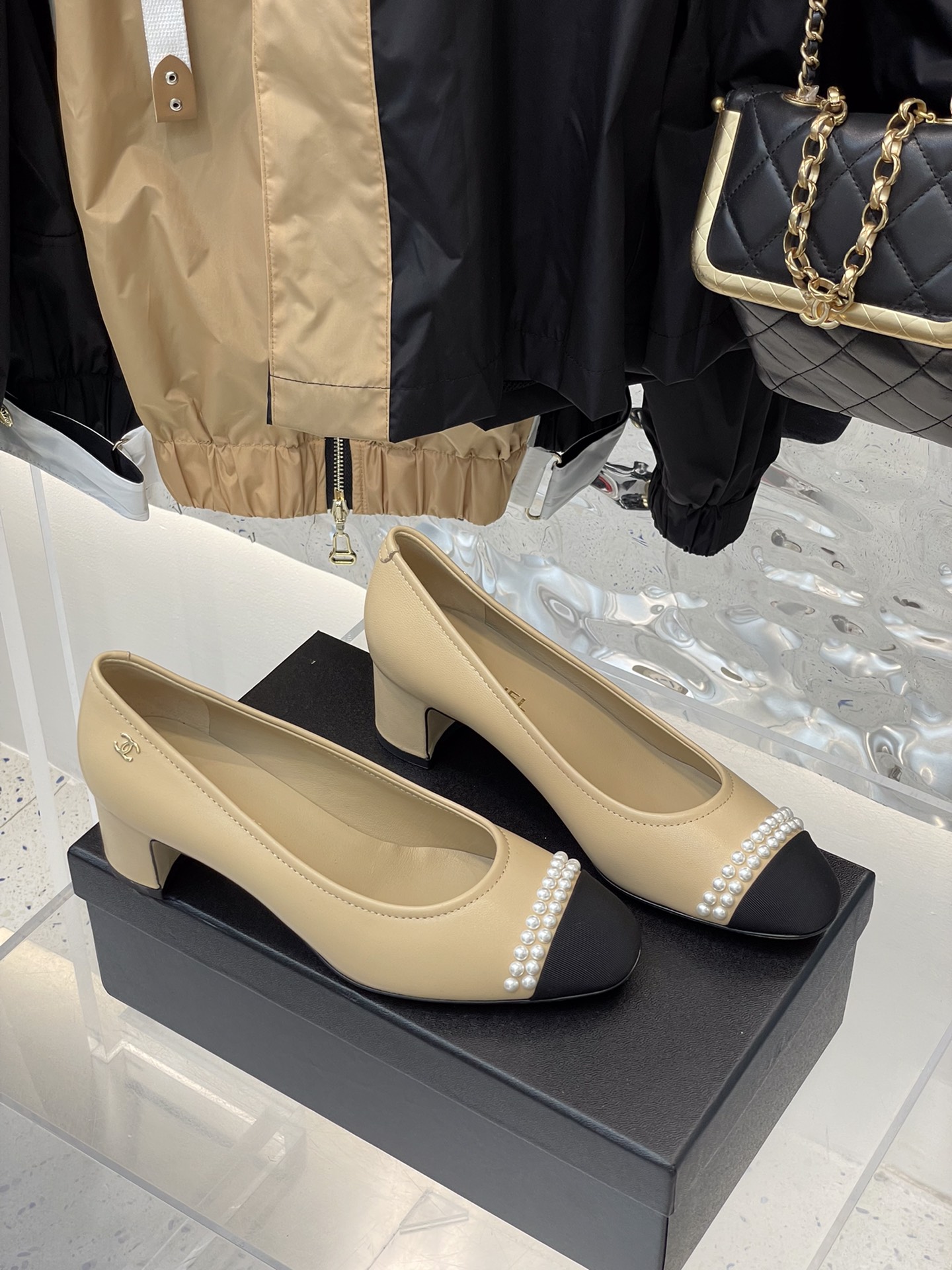 Ch*el high heels 1