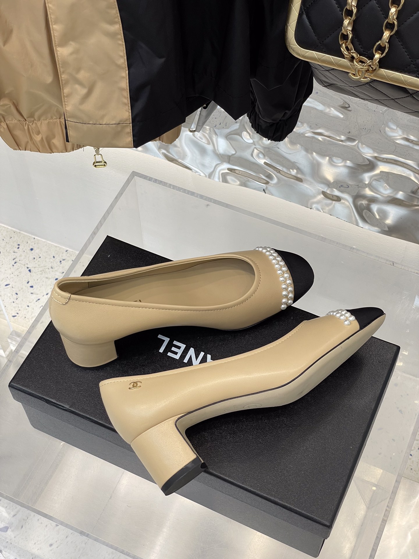 Ch*el high heels 1
