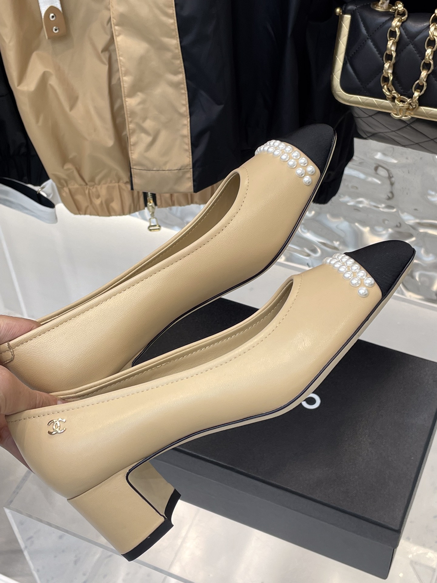 Ch*el high heels 1