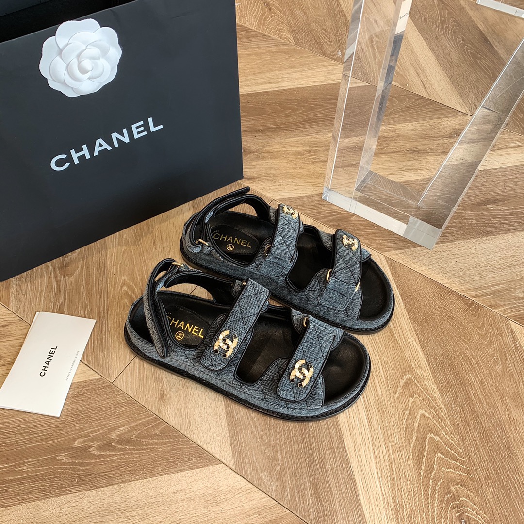 Ch*el slippers 1