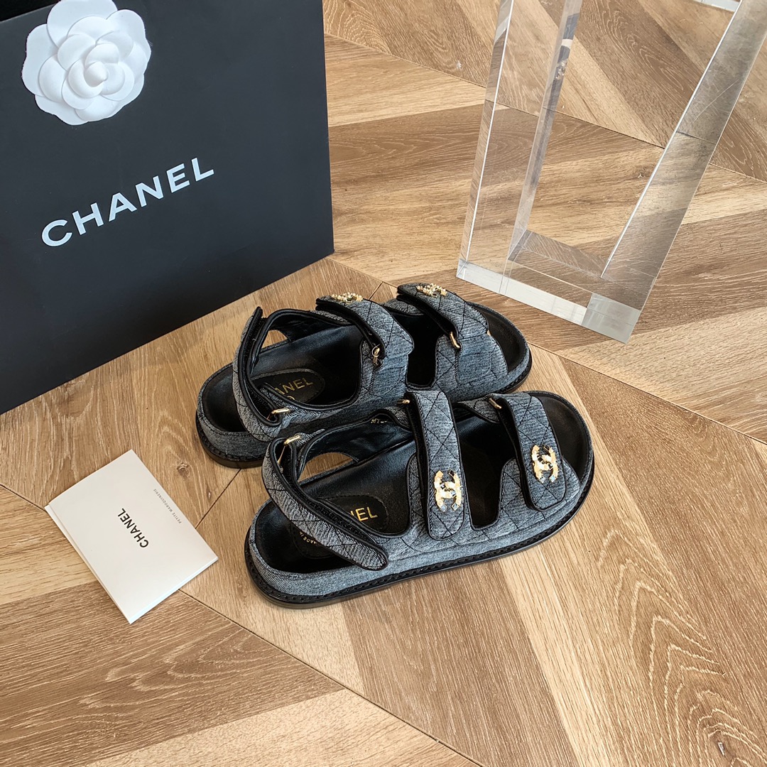 Ch*el slippers 1