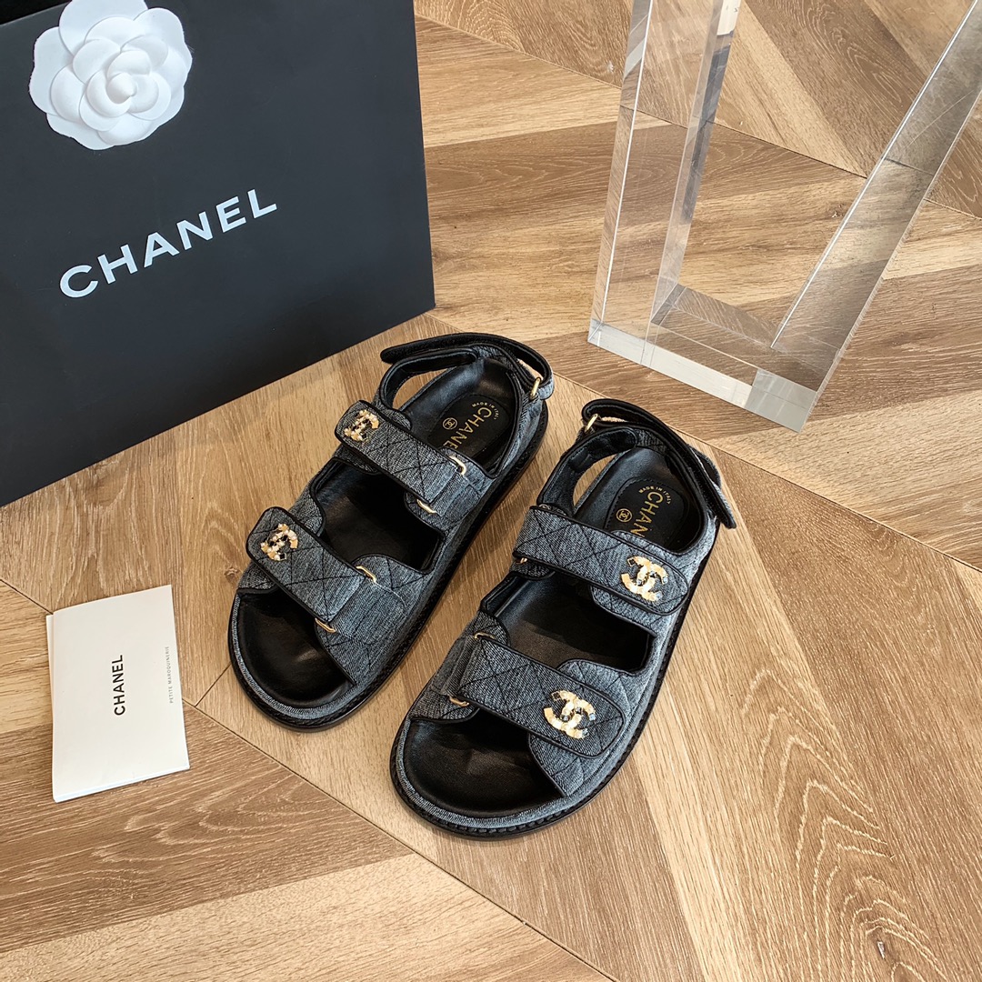 Ch*el slippers 1