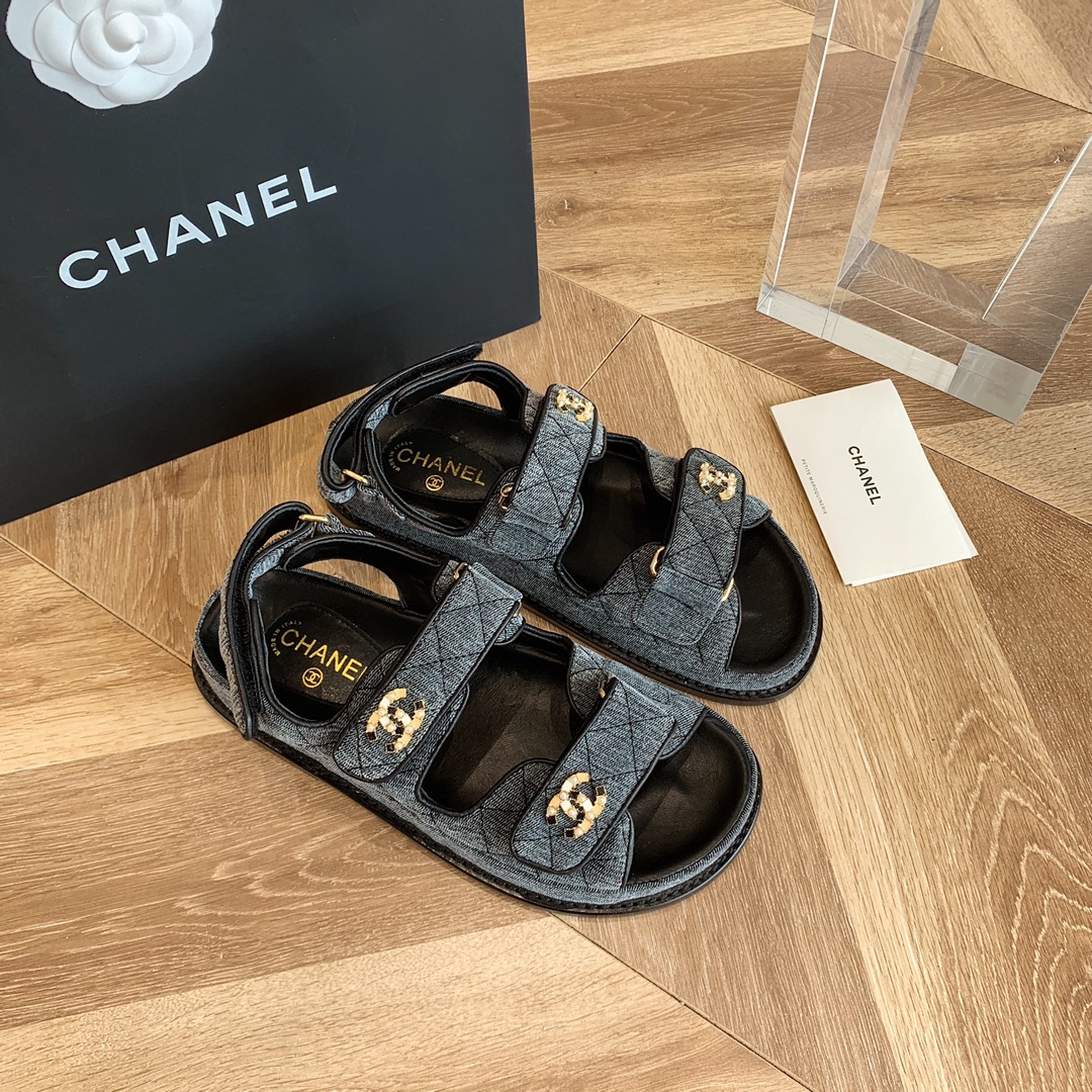 Ch*el slippers 1