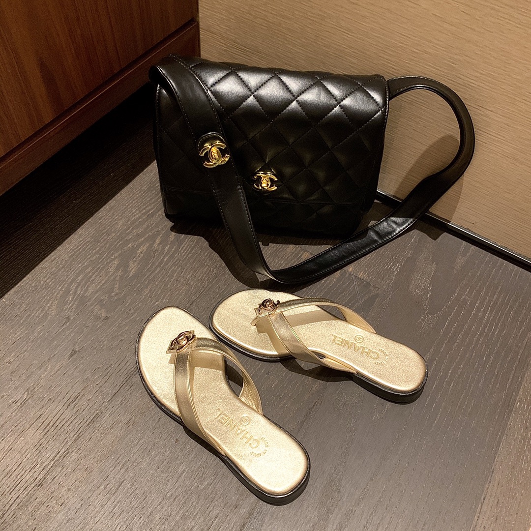Ch*el slippers 4