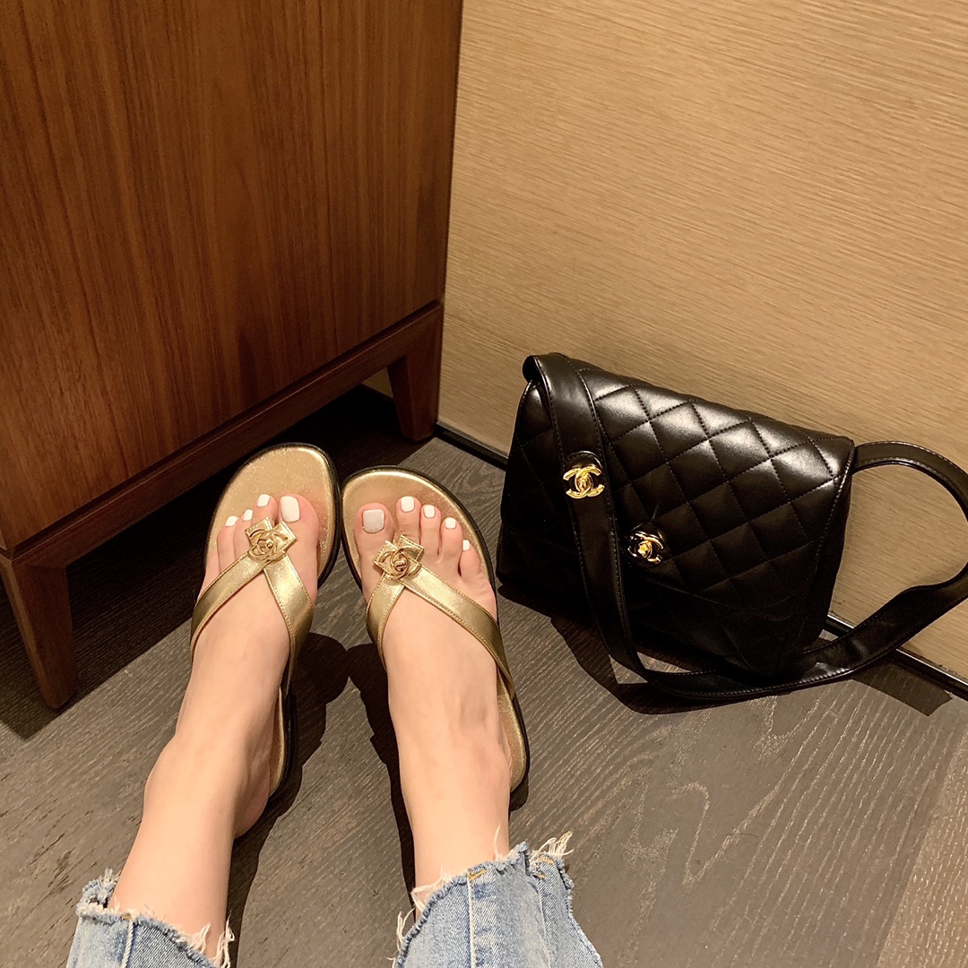 Ch*el slippers 4