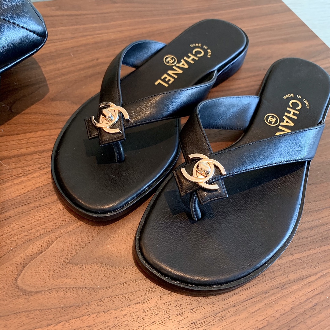 Ch*el slippers 7