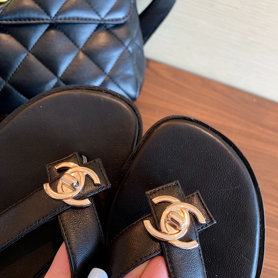 Ch*el slippers 7