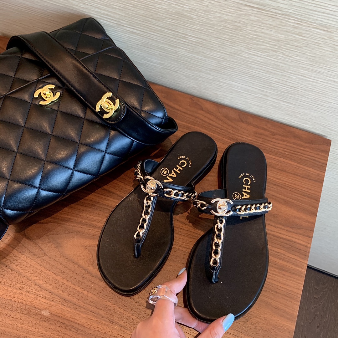 Ch*el slippers 8