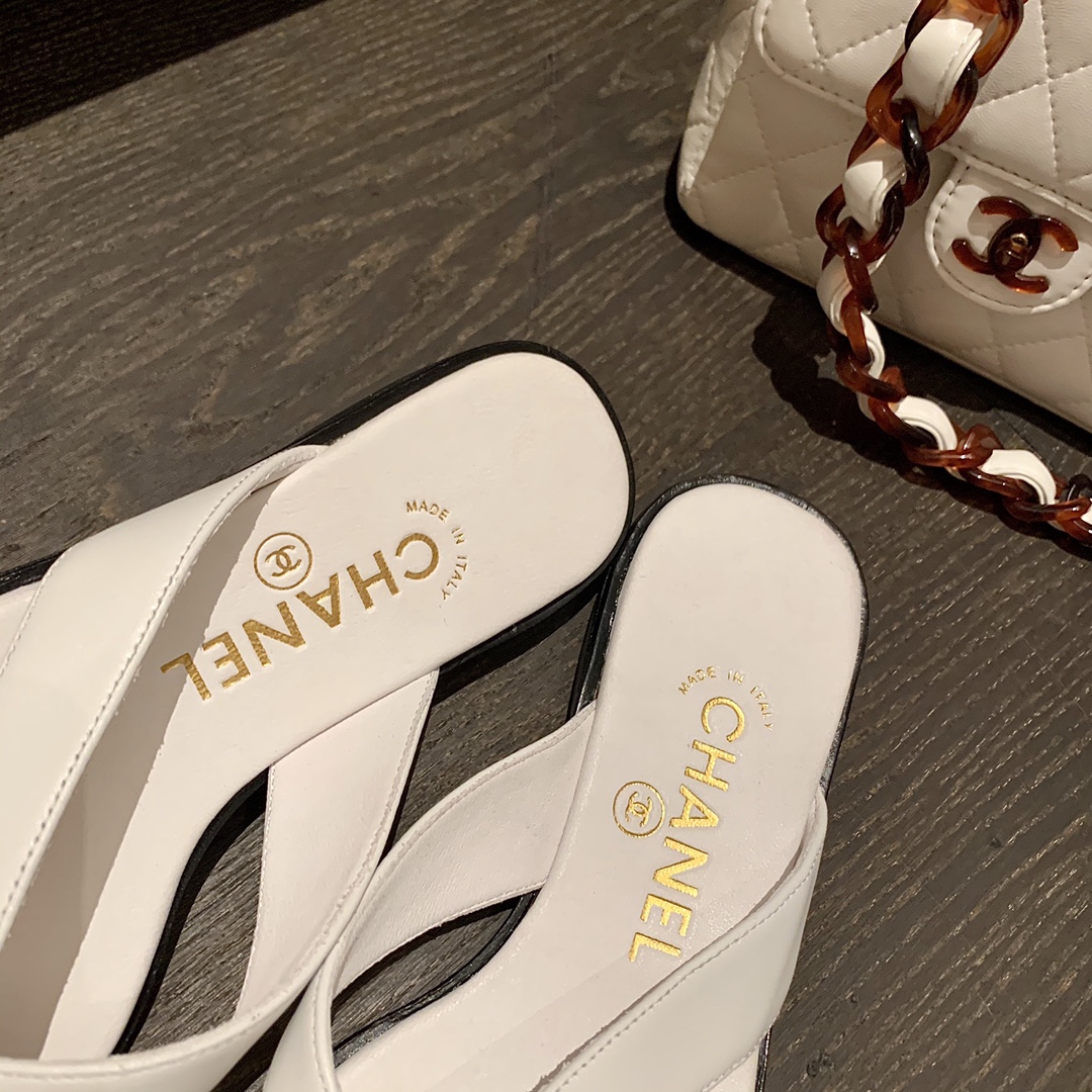 Ch*el slippers 10