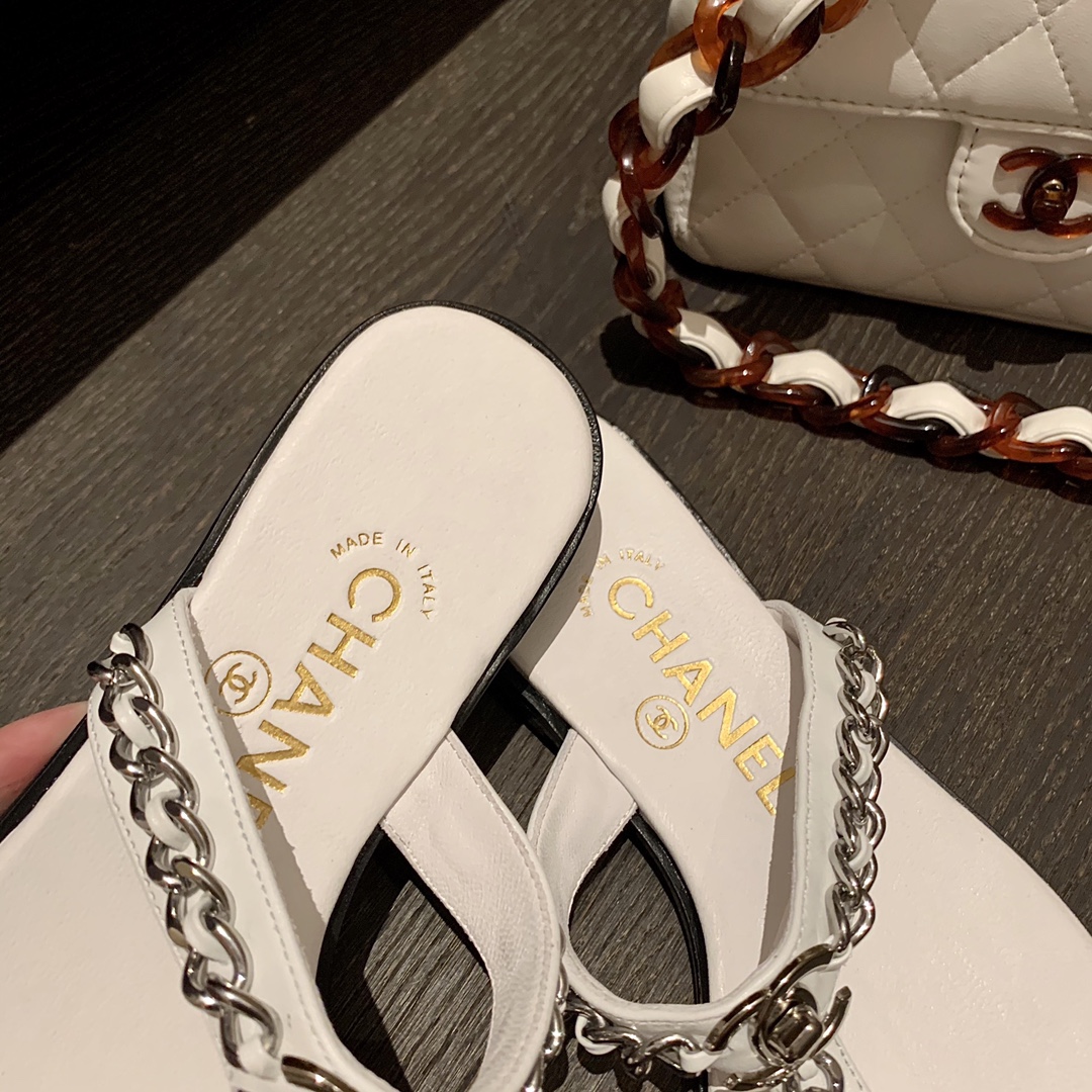 Ch*el slippers 11