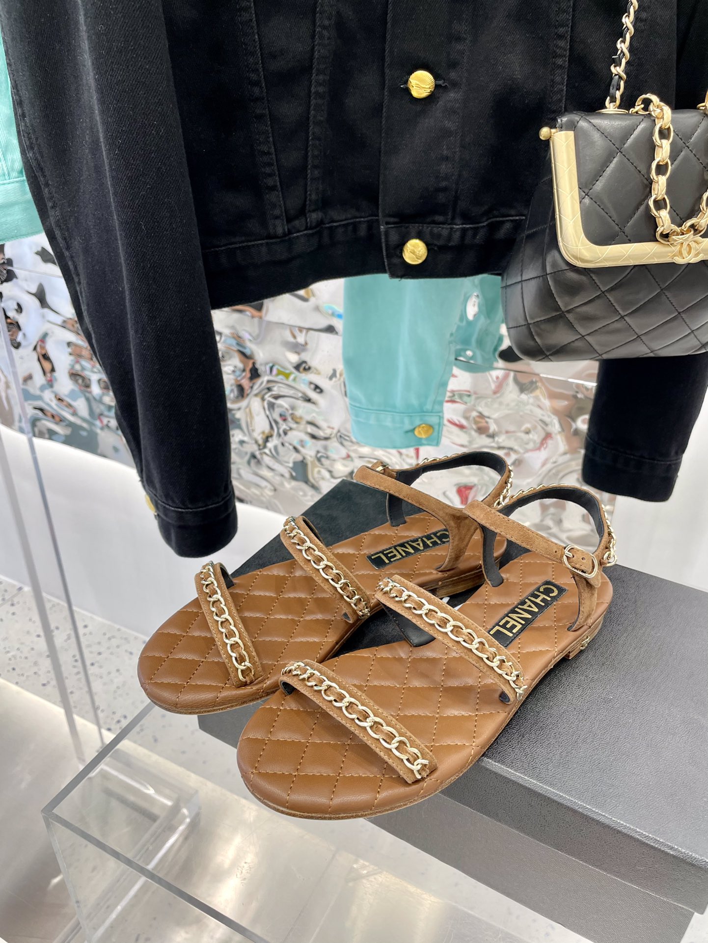 Ch*el slippers 18