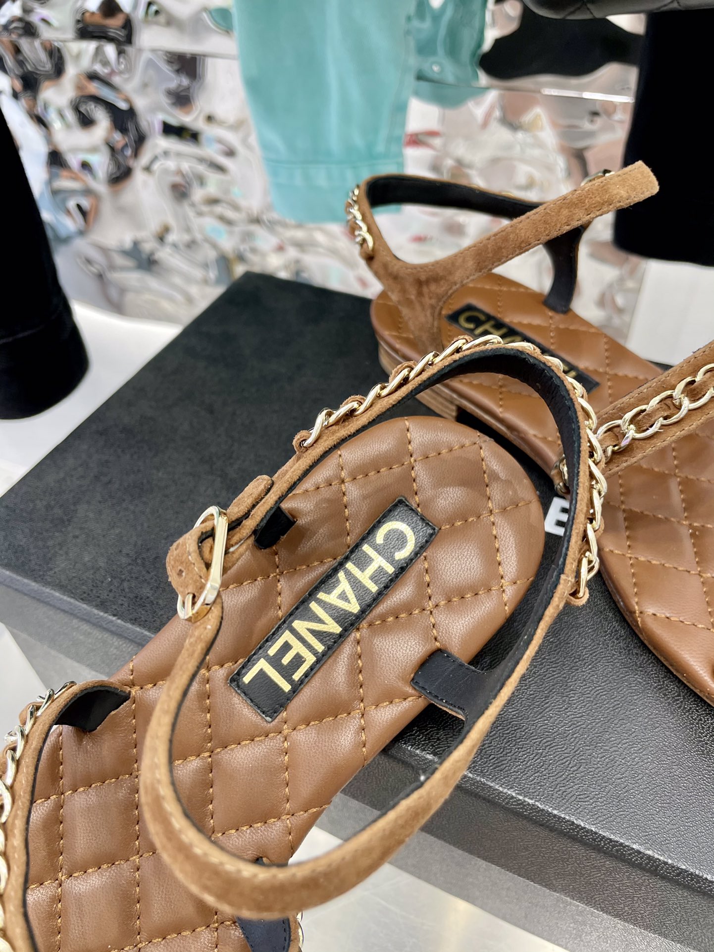 Ch*el slippers 18