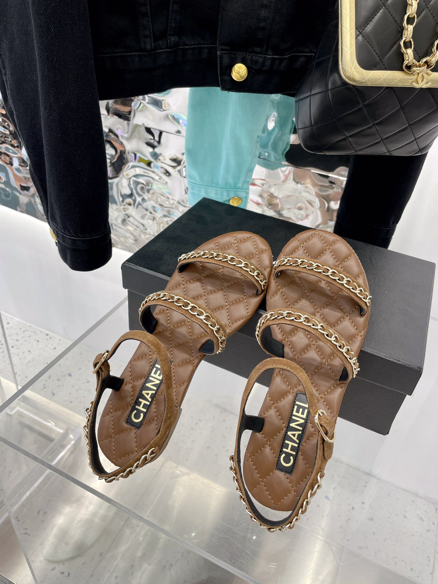 Ch*el slippers 18