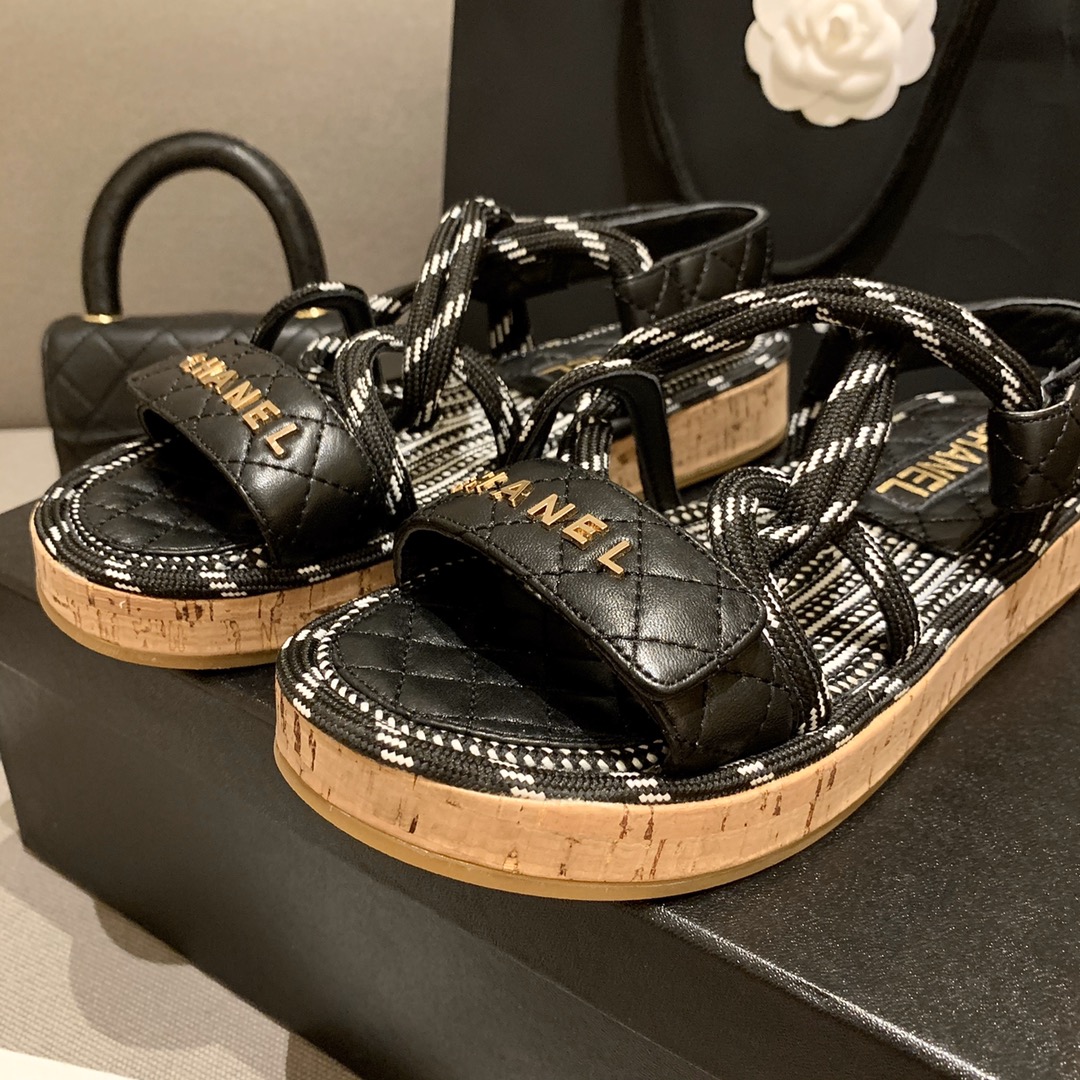 Ch*el slippers 29