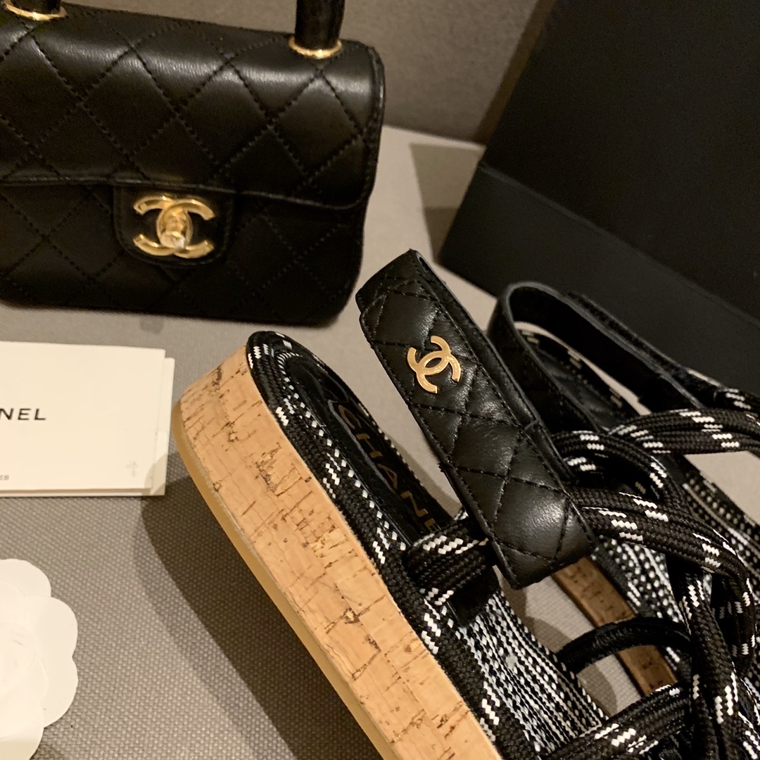 Ch*el slippers 29