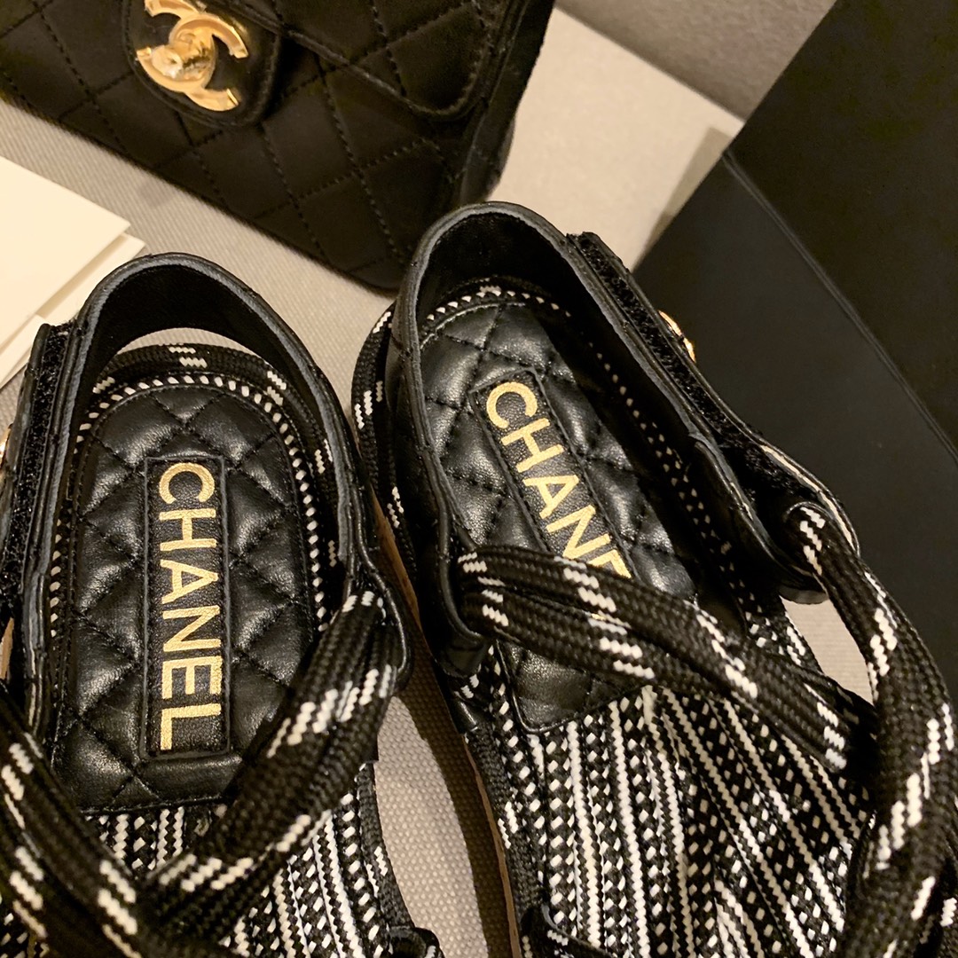 Ch*el slippers 29