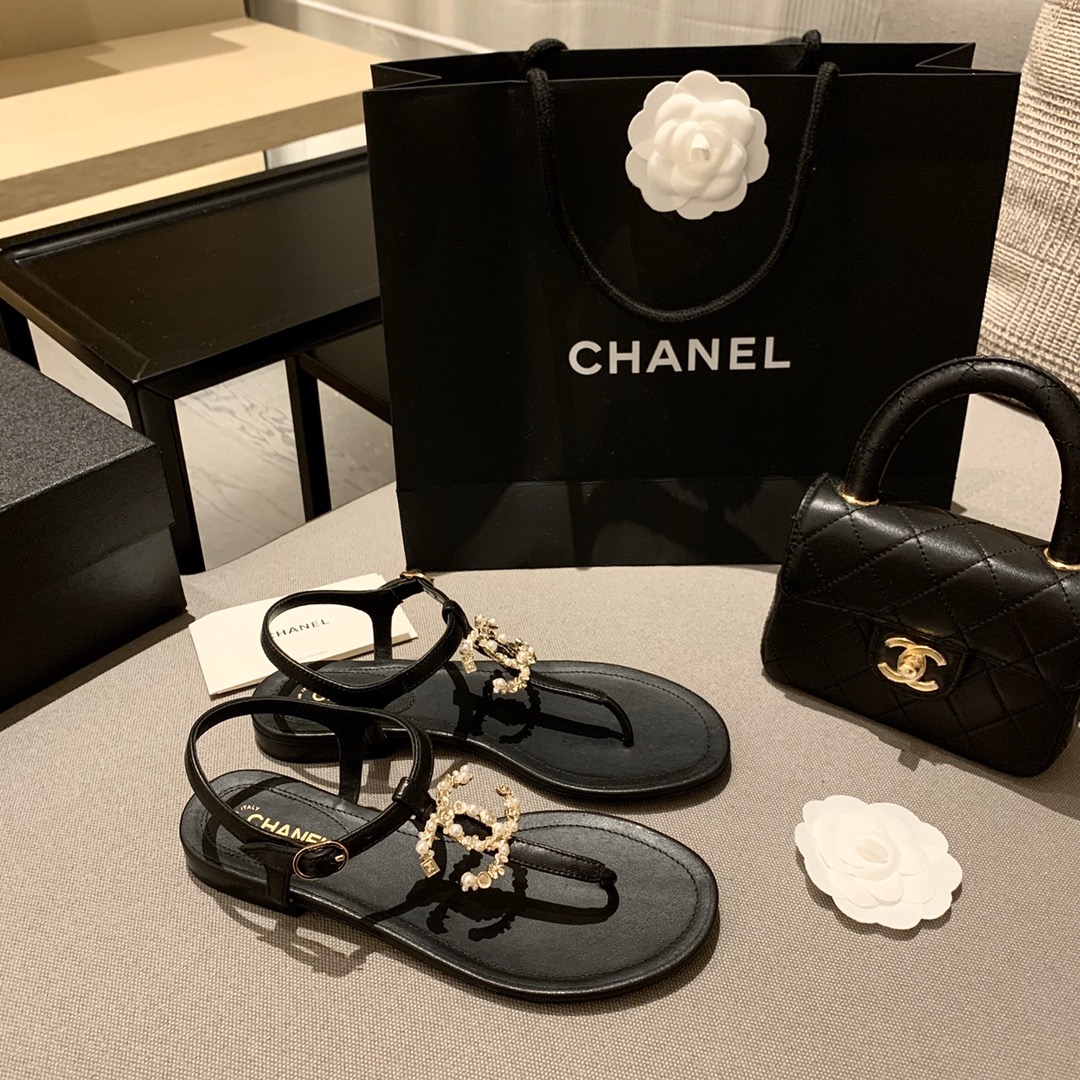 Ch*el slippers 35