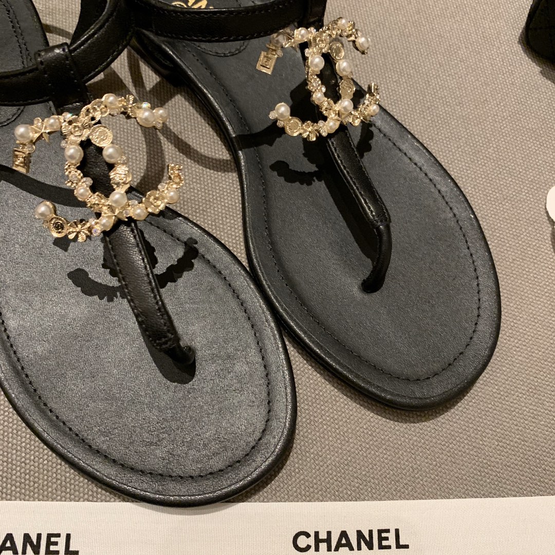 Ch*el slippers 35