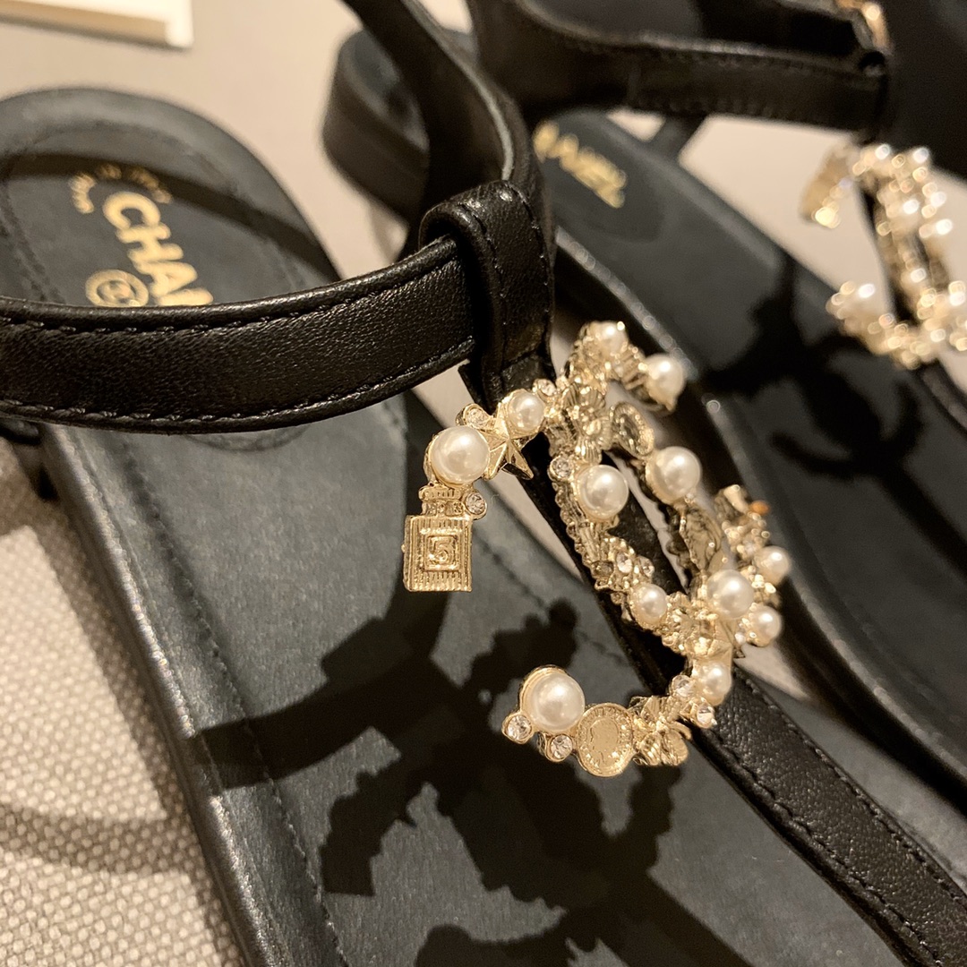 Ch*el slippers 35