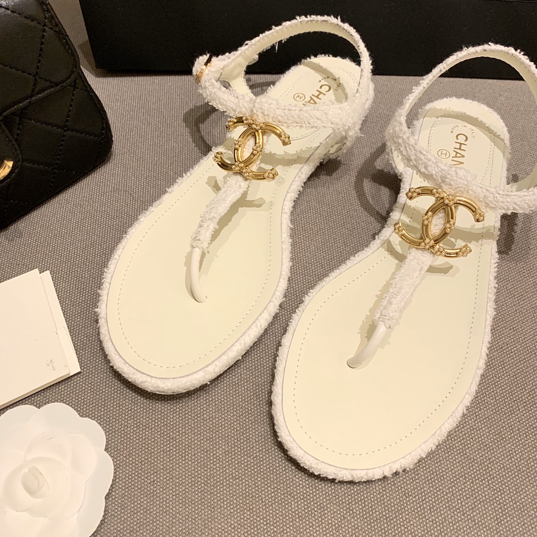 Ch*el slippers 40