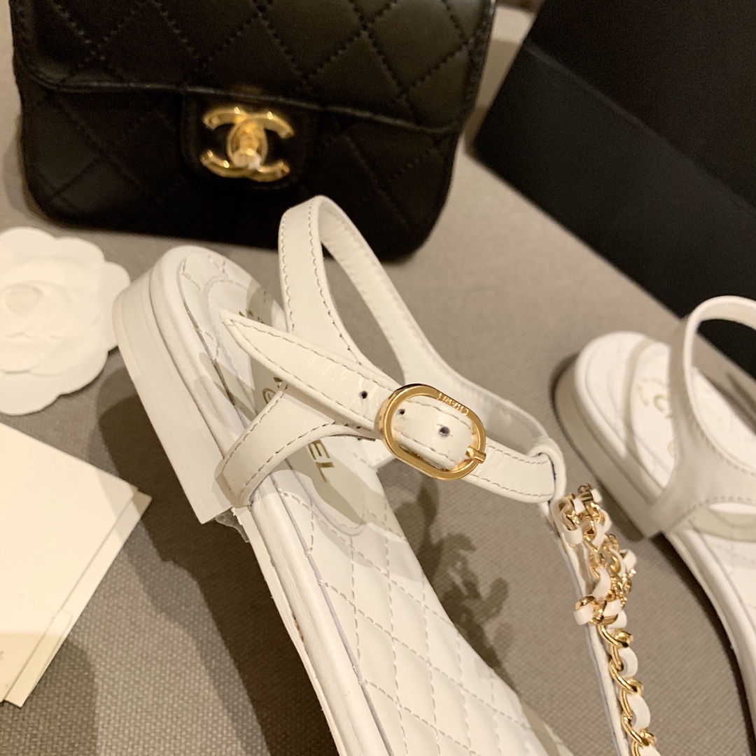 Ch*el slippers 42