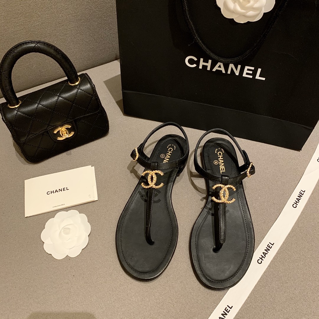 Ch*el slippers 52