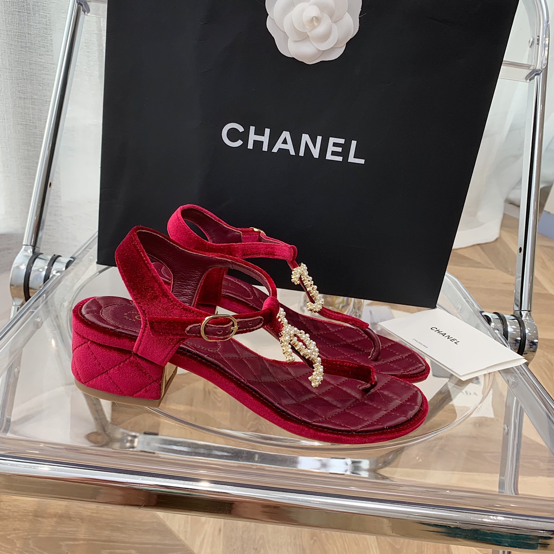 Ch*el slippers 55