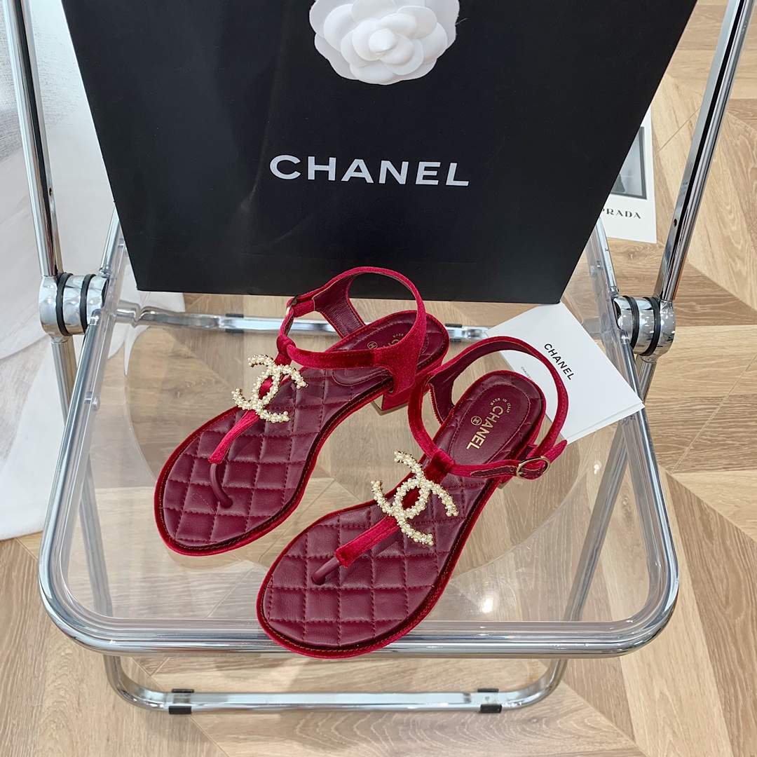 Ch*el slippers 55