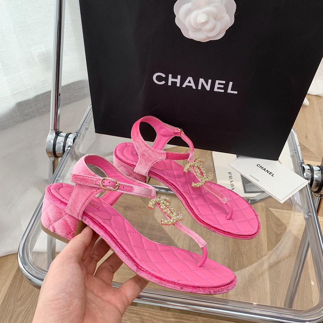Ch*el slippers 57
