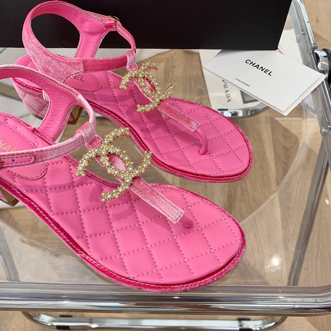 Ch*el slippers 57