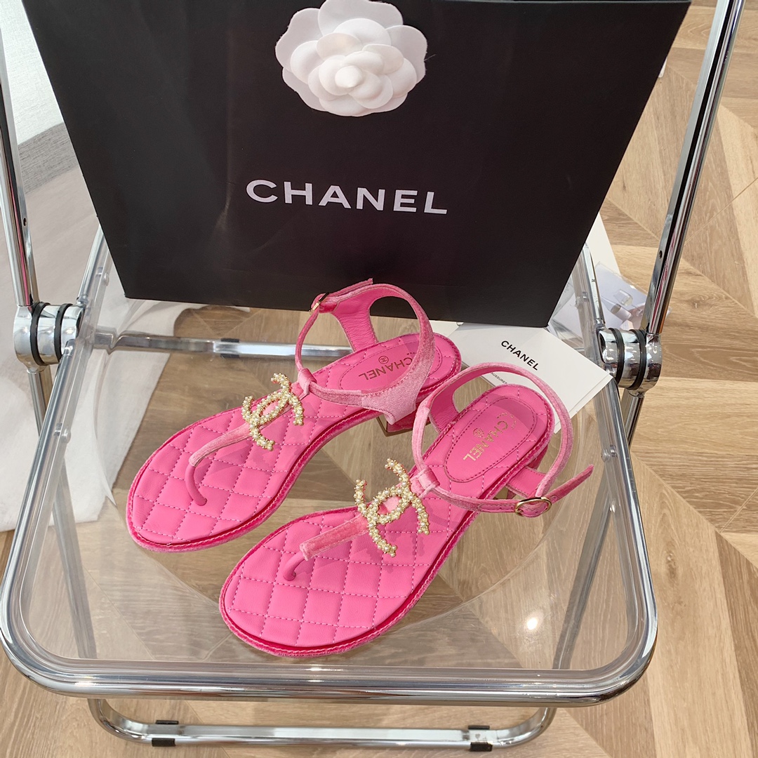 Ch*el slippers 57