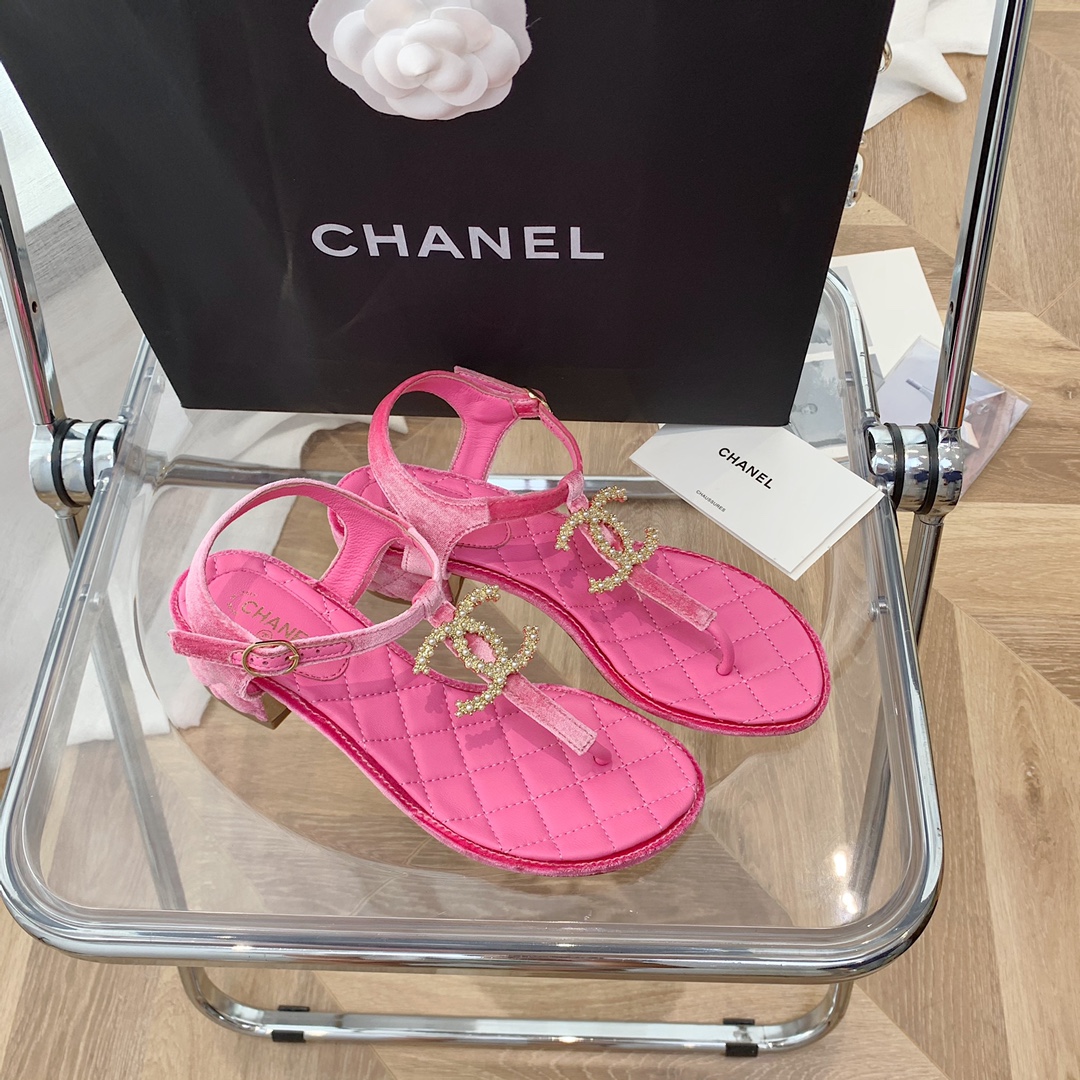 Ch*el slippers 57