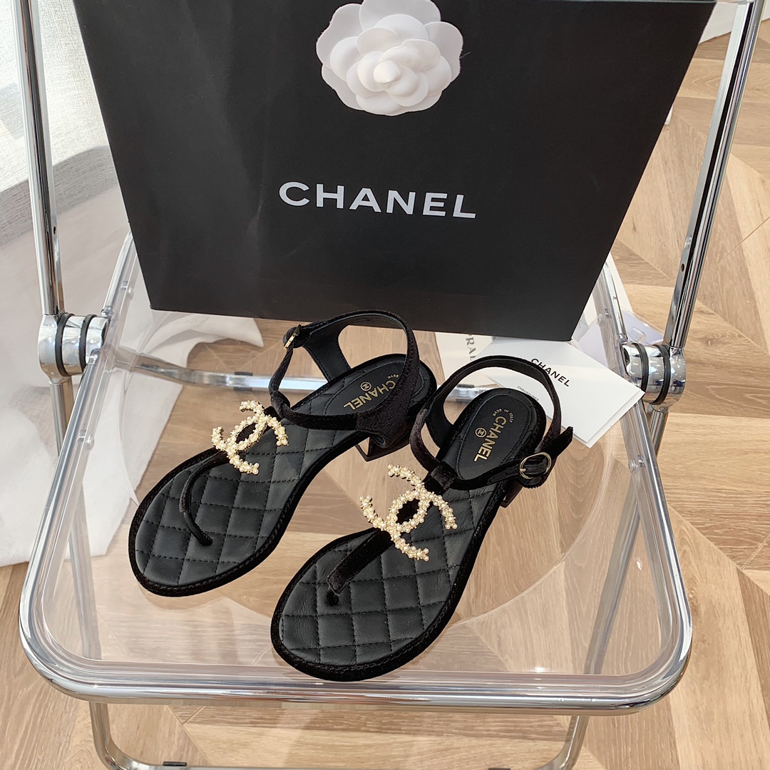 Ch*el slippers 59