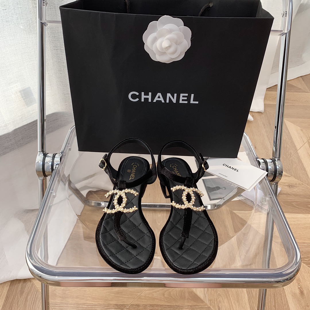Ch*el slippers 59