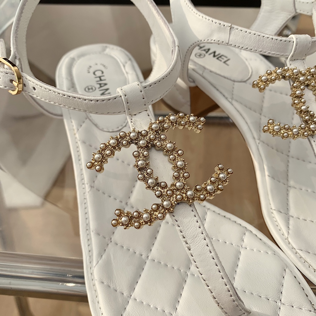 Ch*el slippers 61