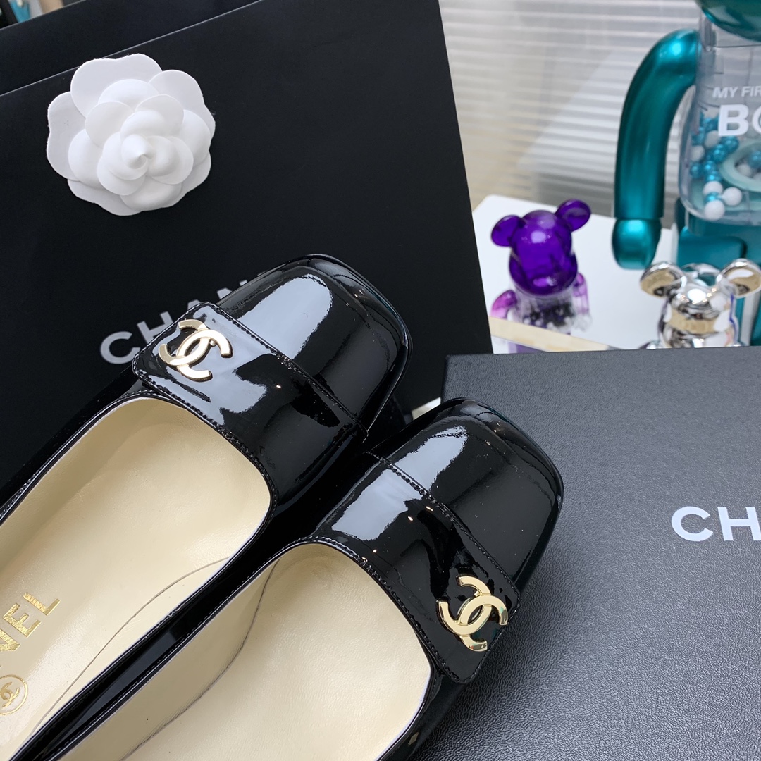 Ch*el high heels 49