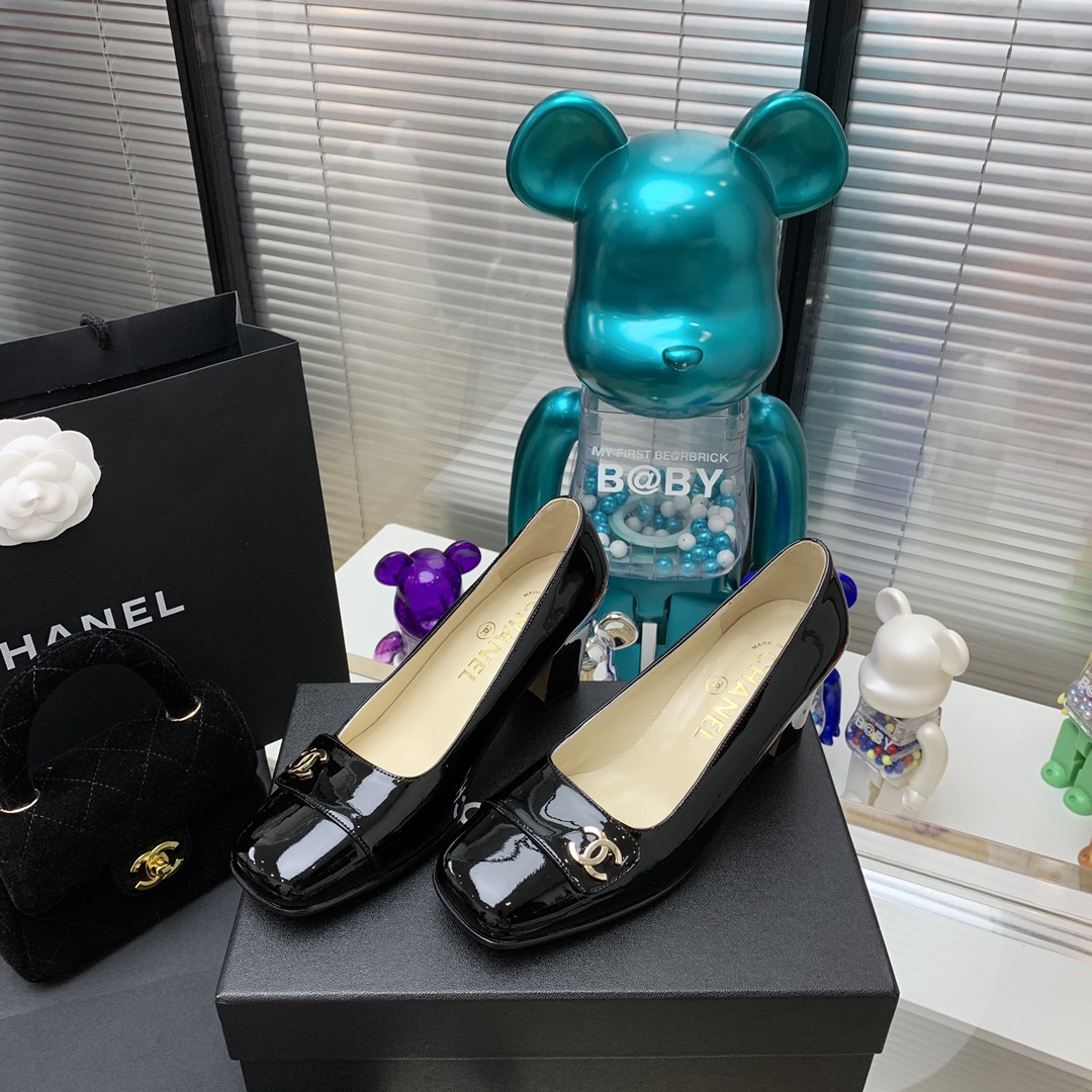 Ch*el high heels 49