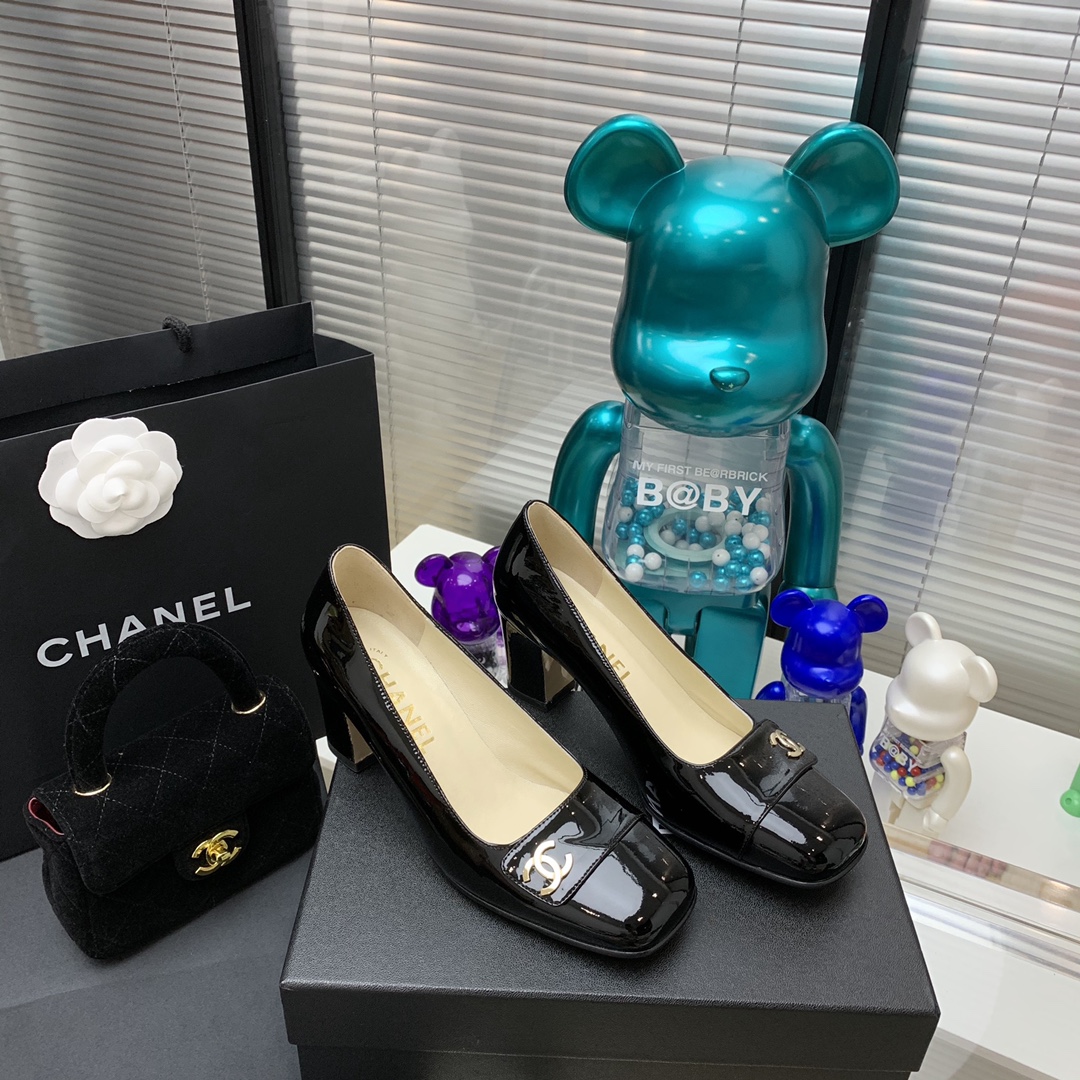 Ch*el high heels 49