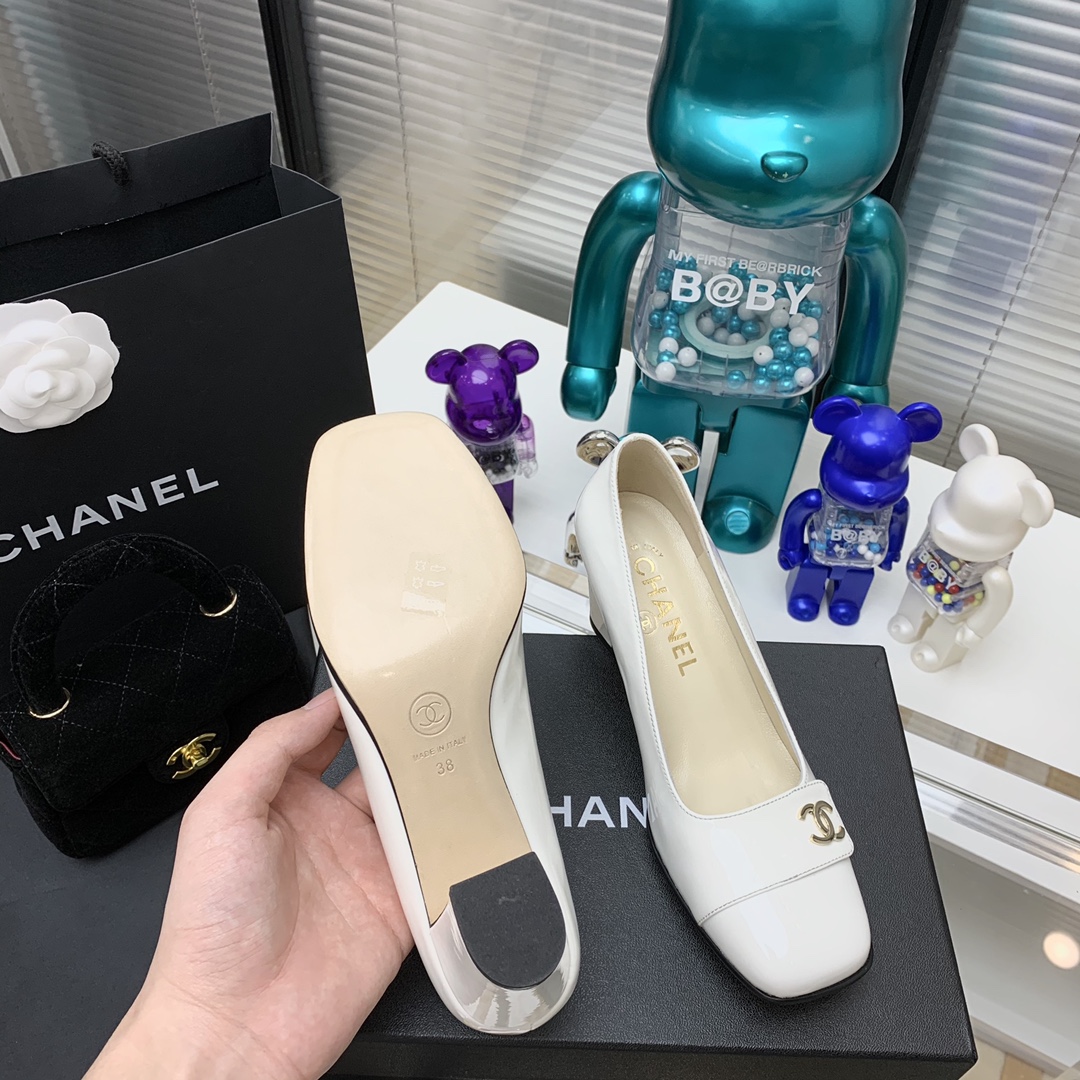Ch*el high heels 50