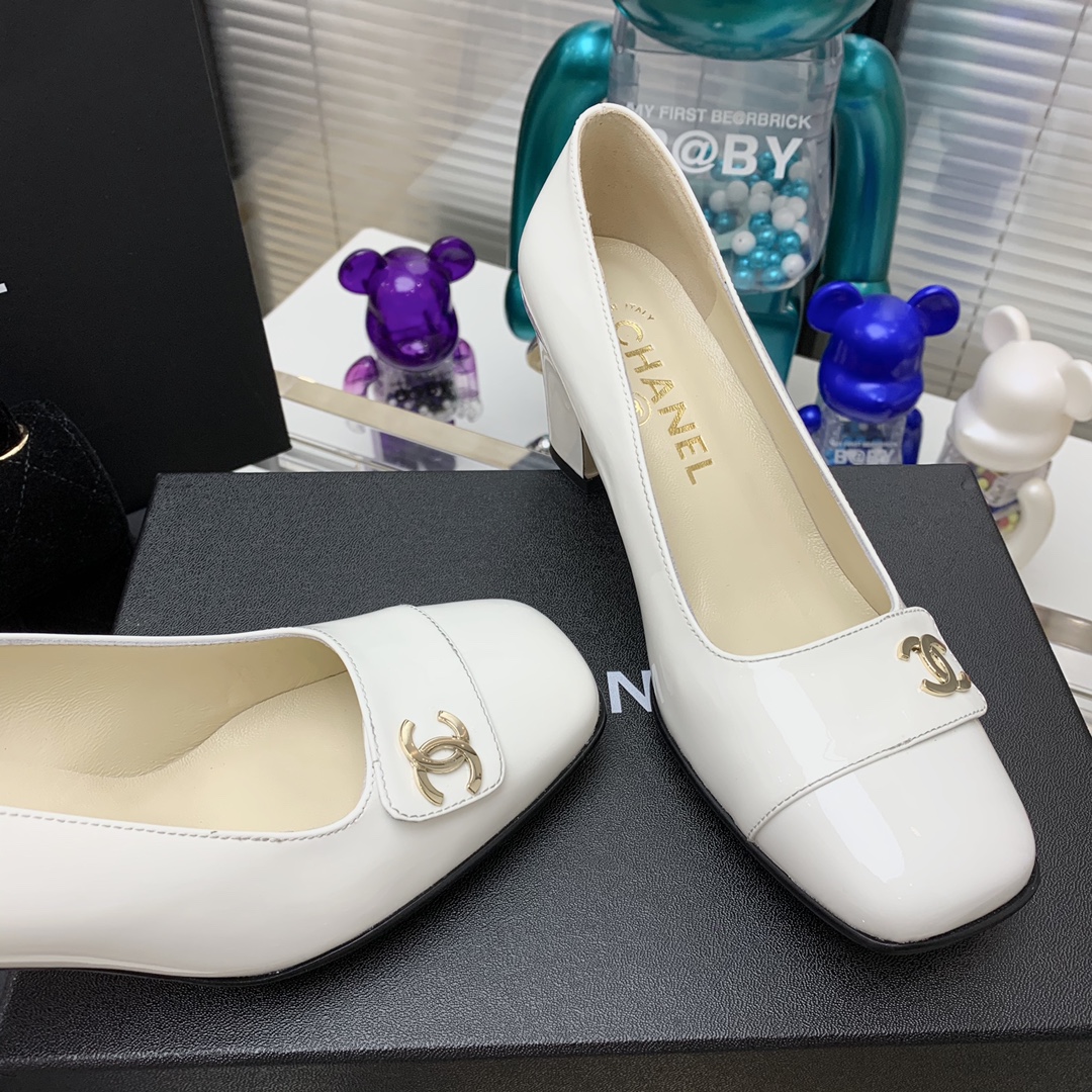Ch*el high heels 50