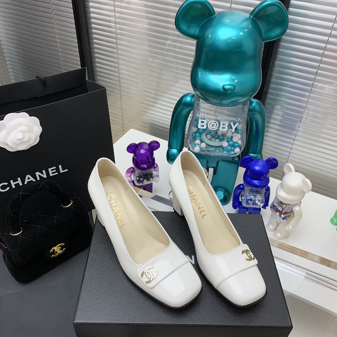Ch*el high heels 50