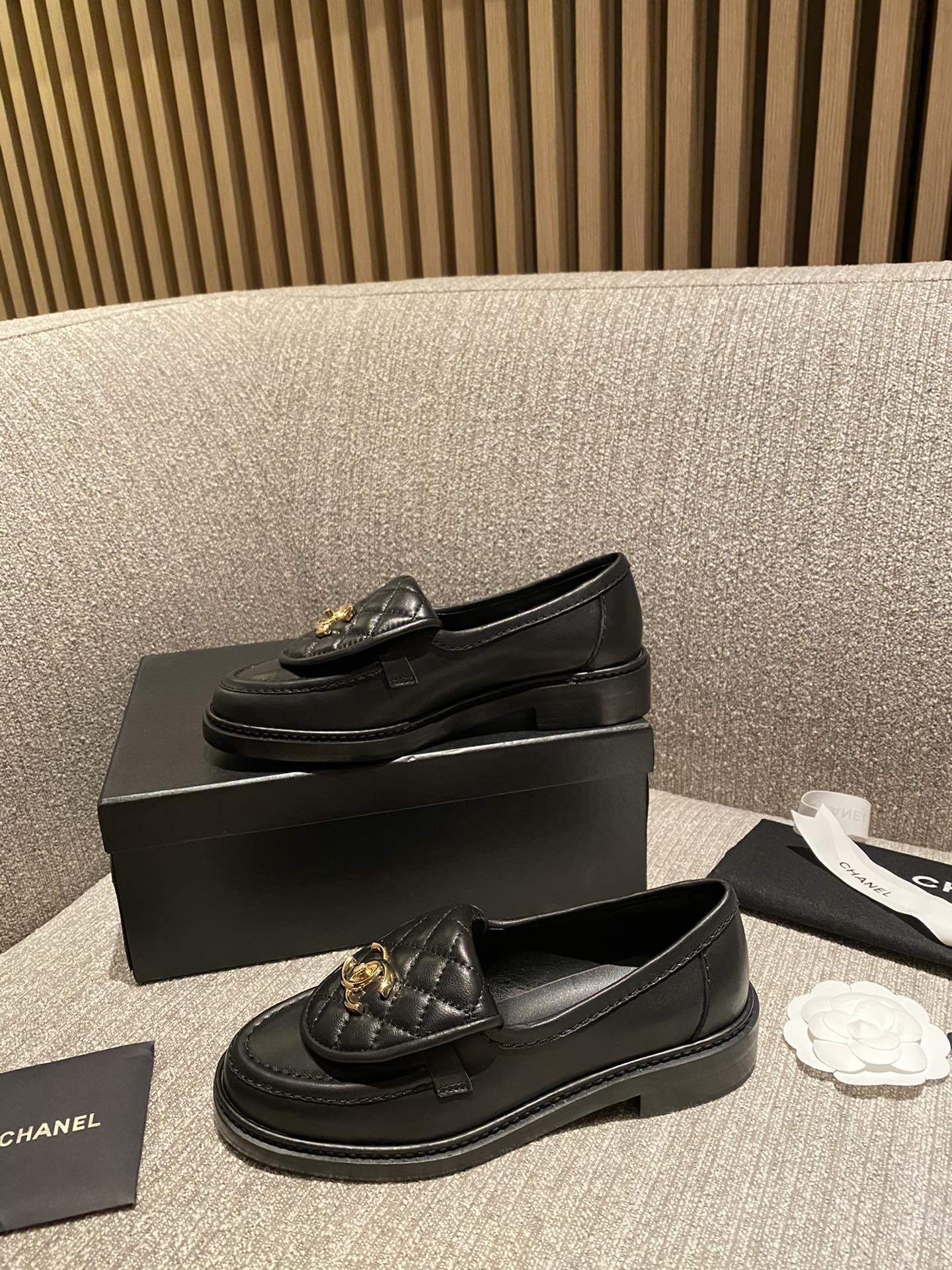 Ch*el flats 21