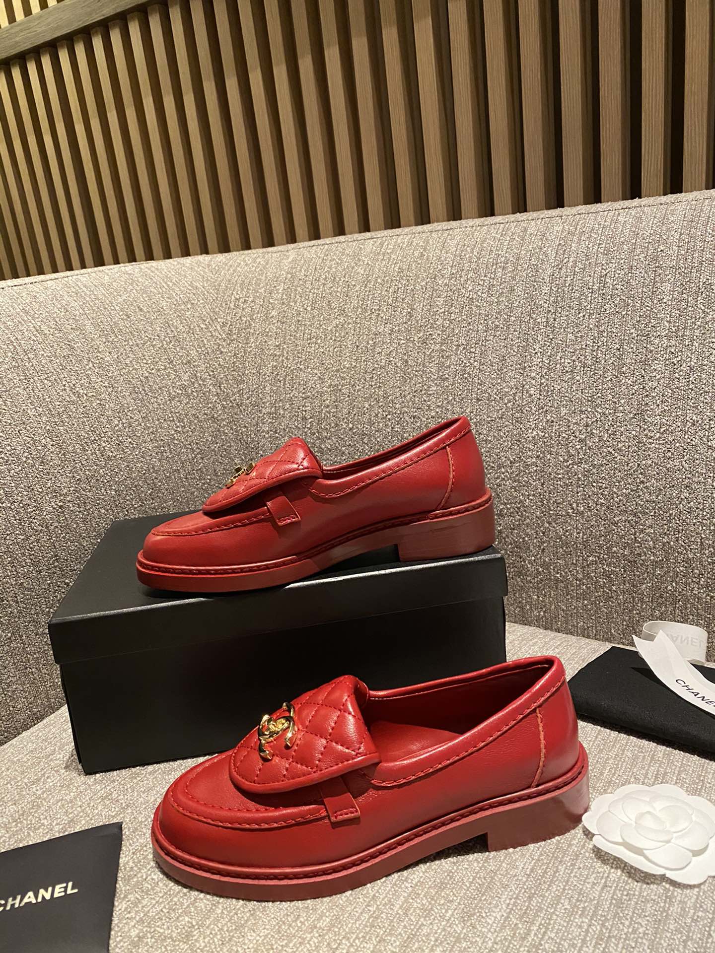 Ch*el flats 22