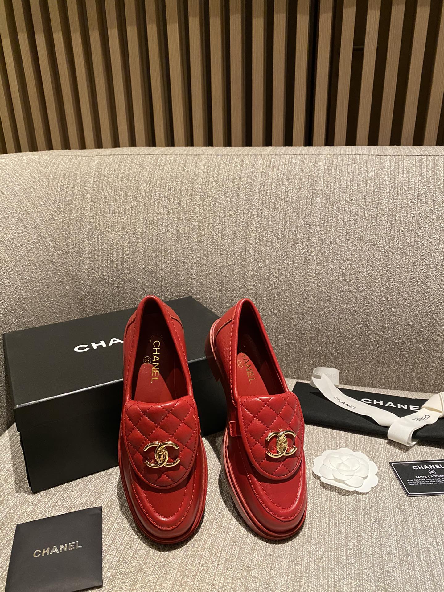 Ch*el flats 22