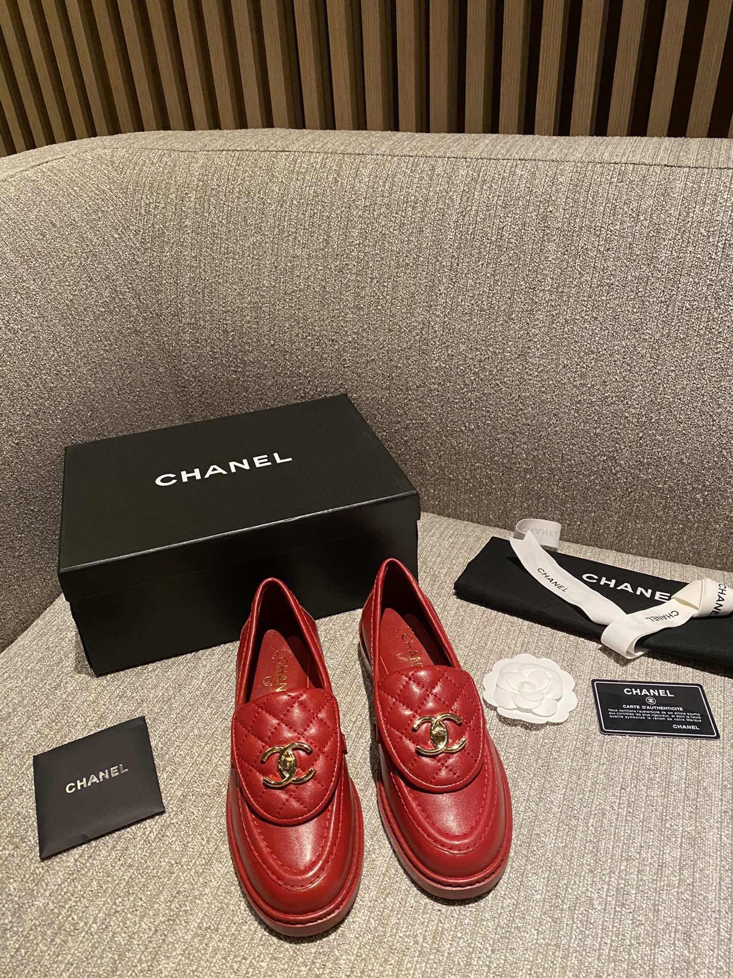 Ch*el flats 22