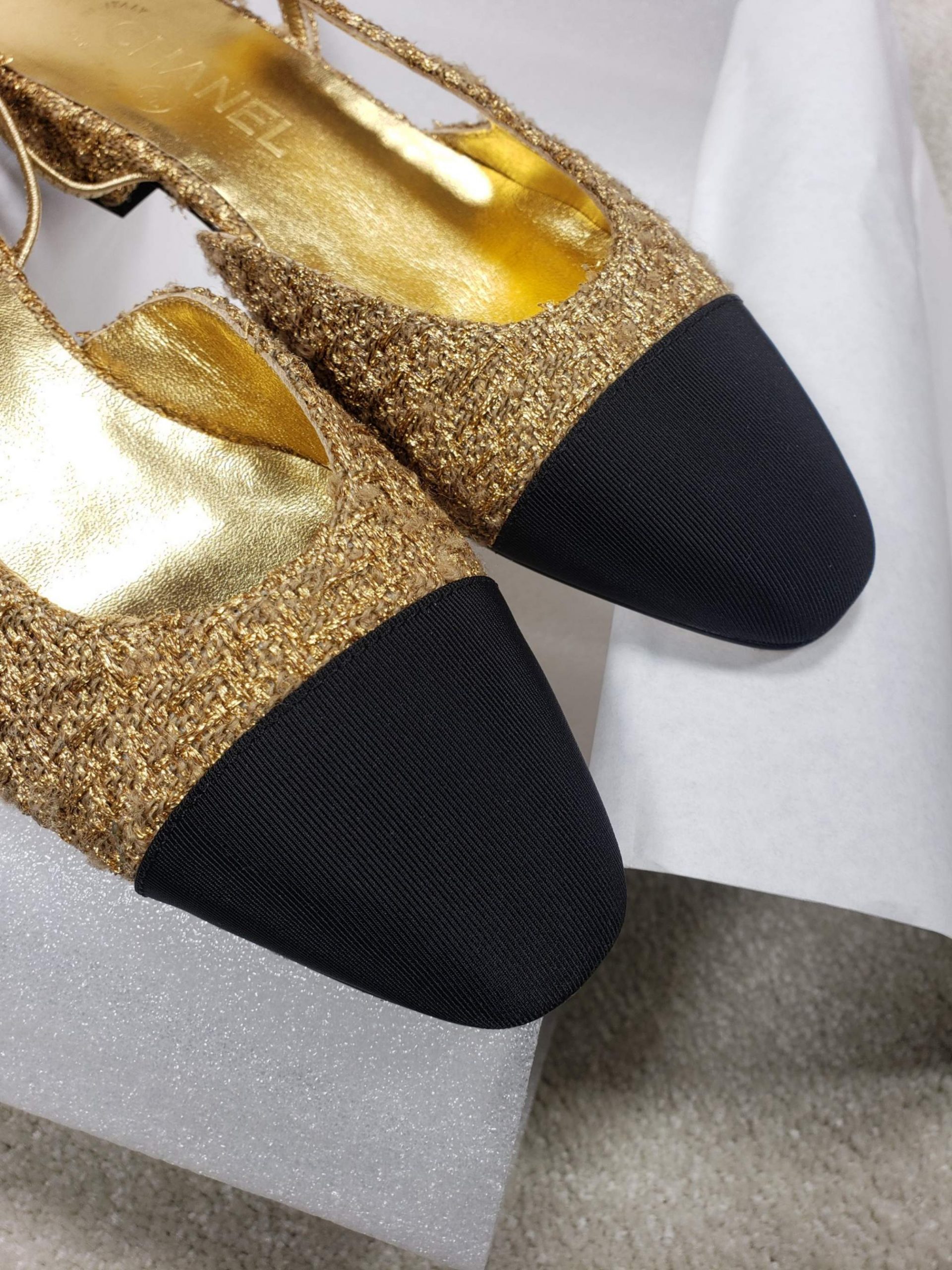 Ch*el flats 33