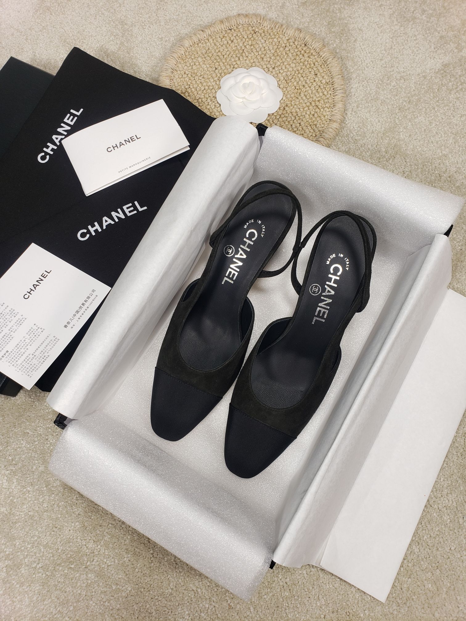Ch*el flats 36