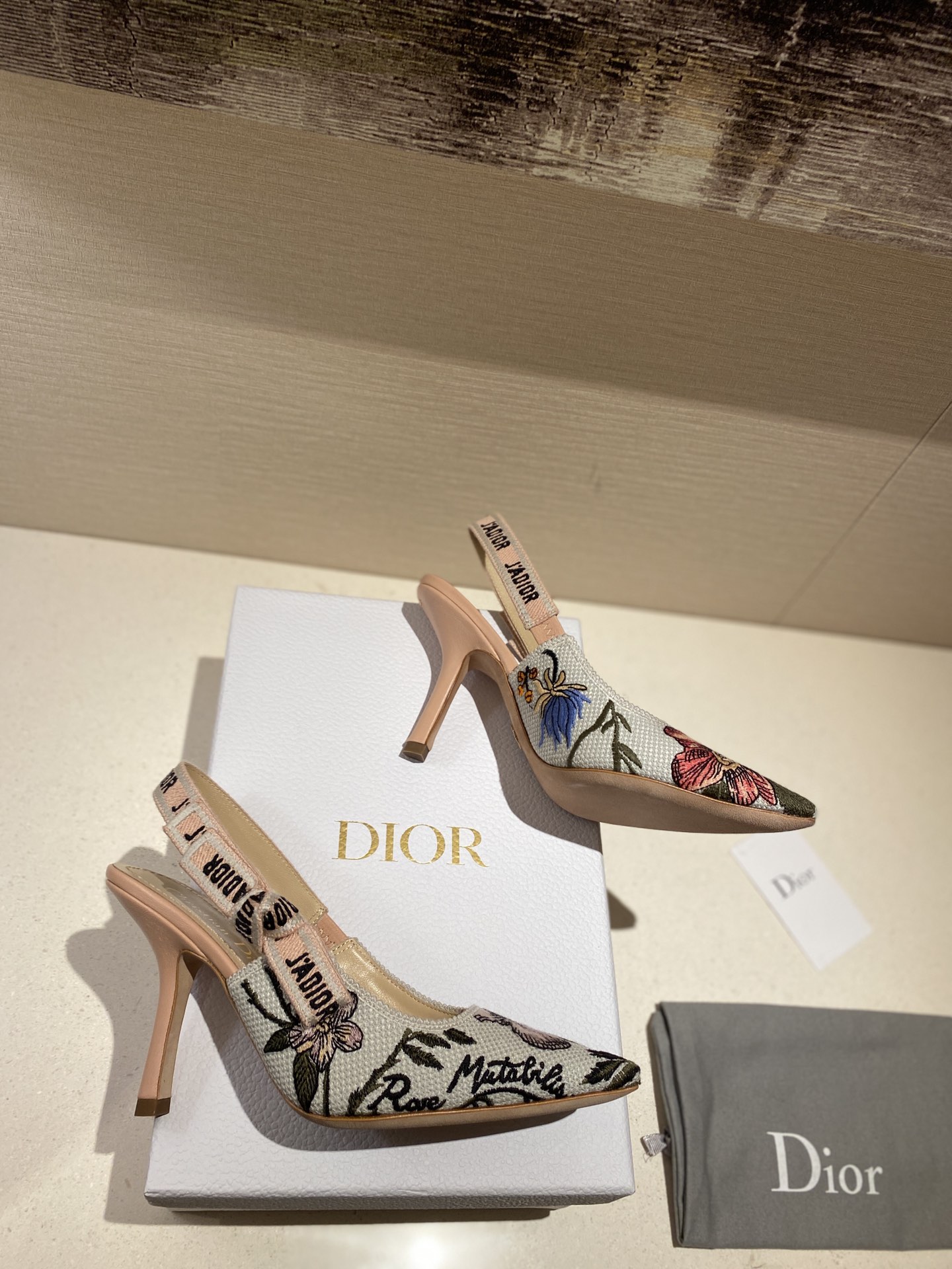D*or high heels 8