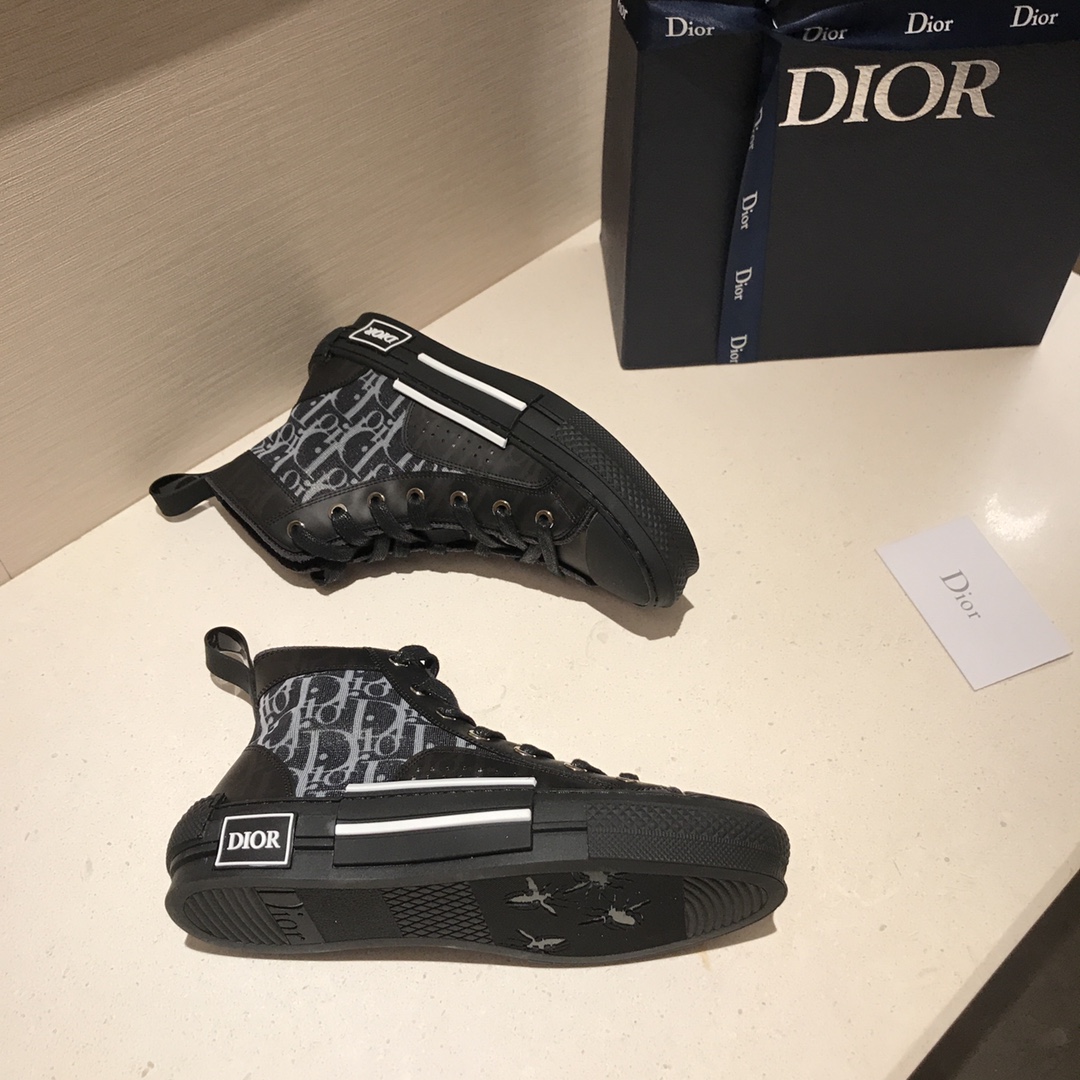 D*or sneakers 34